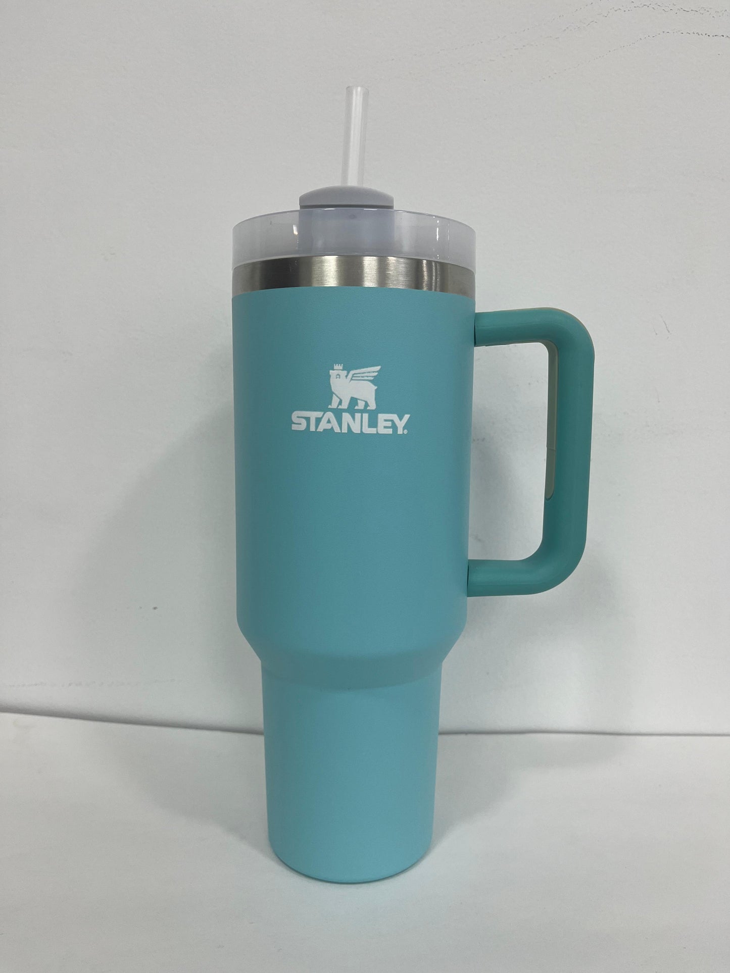 Ofertas Hielera + Termo Stanley Quencher 40 Oz